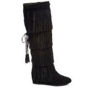 Black Wedge Fringe Boots